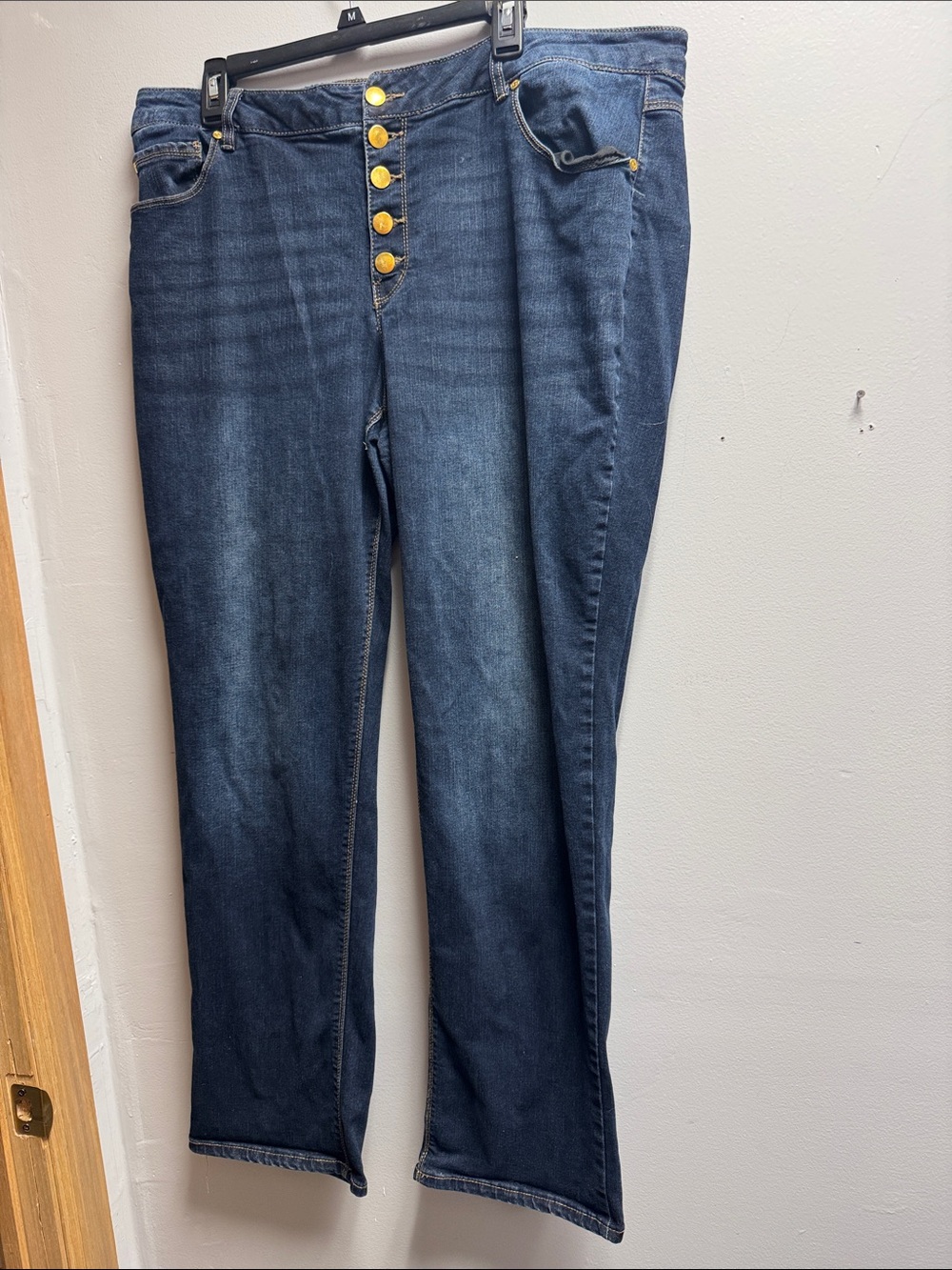 High-Rise Straight-Leg Dark Blue Jeans with Gold Button Detail